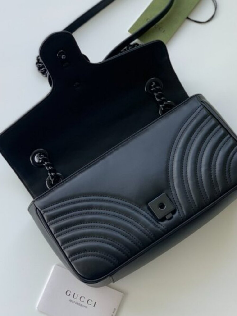 GUCCI Black Leather GG Marmont Shoulder Bag - Picture 5 of 9